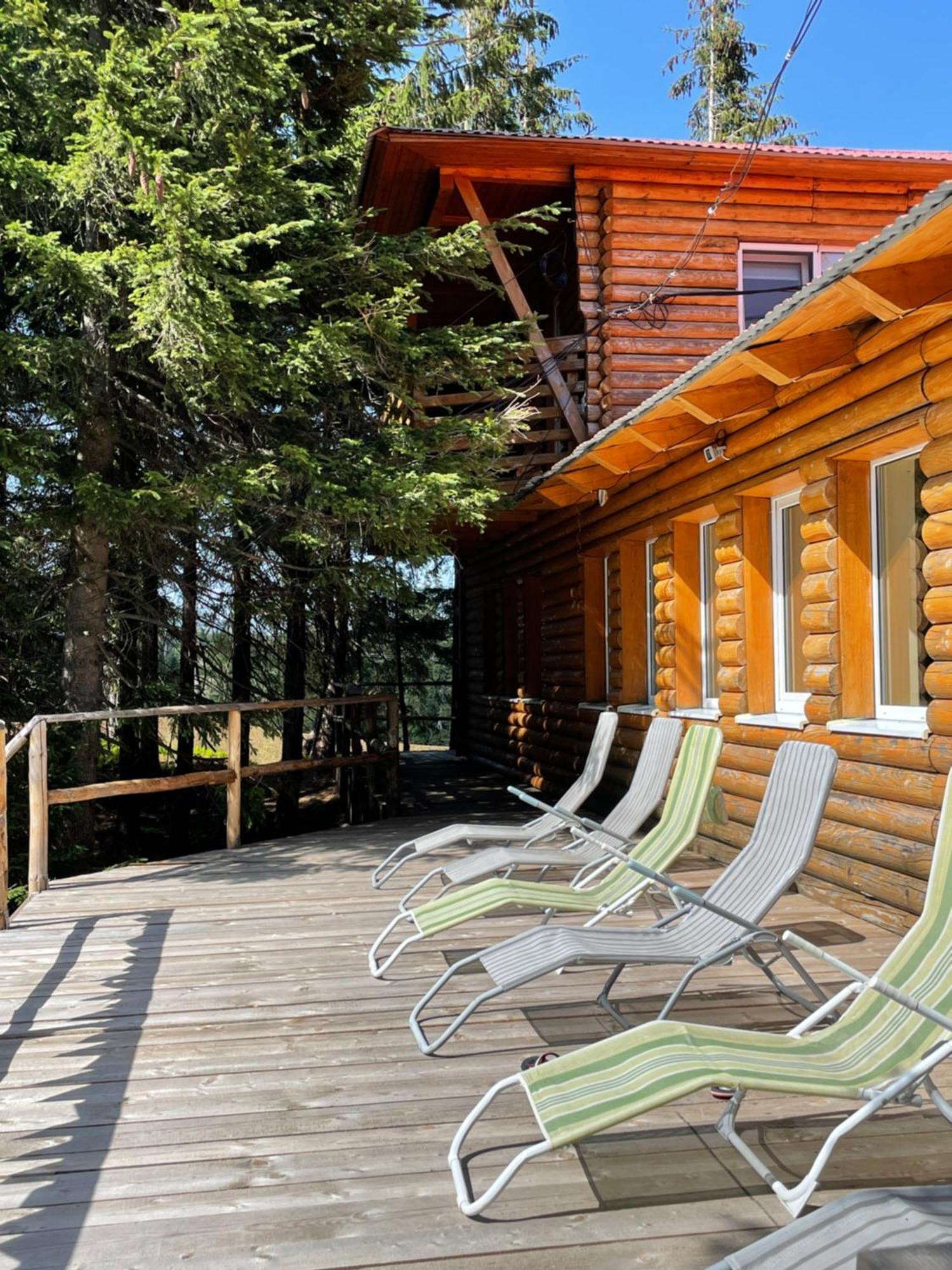 Оаза Hotell Dragobrat Exteriör bild