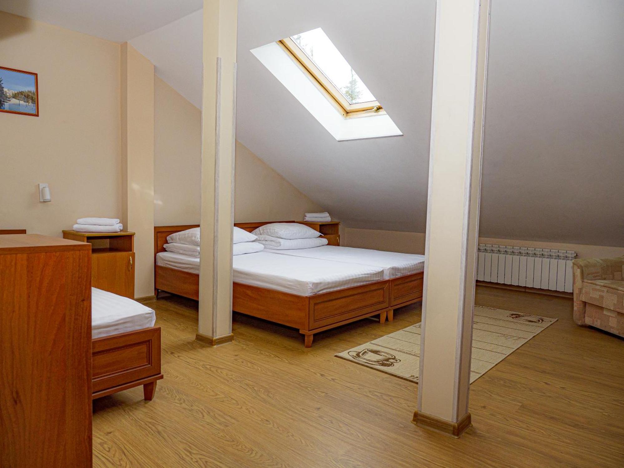 Оаза Hotell Dragobrat Exteriör bild