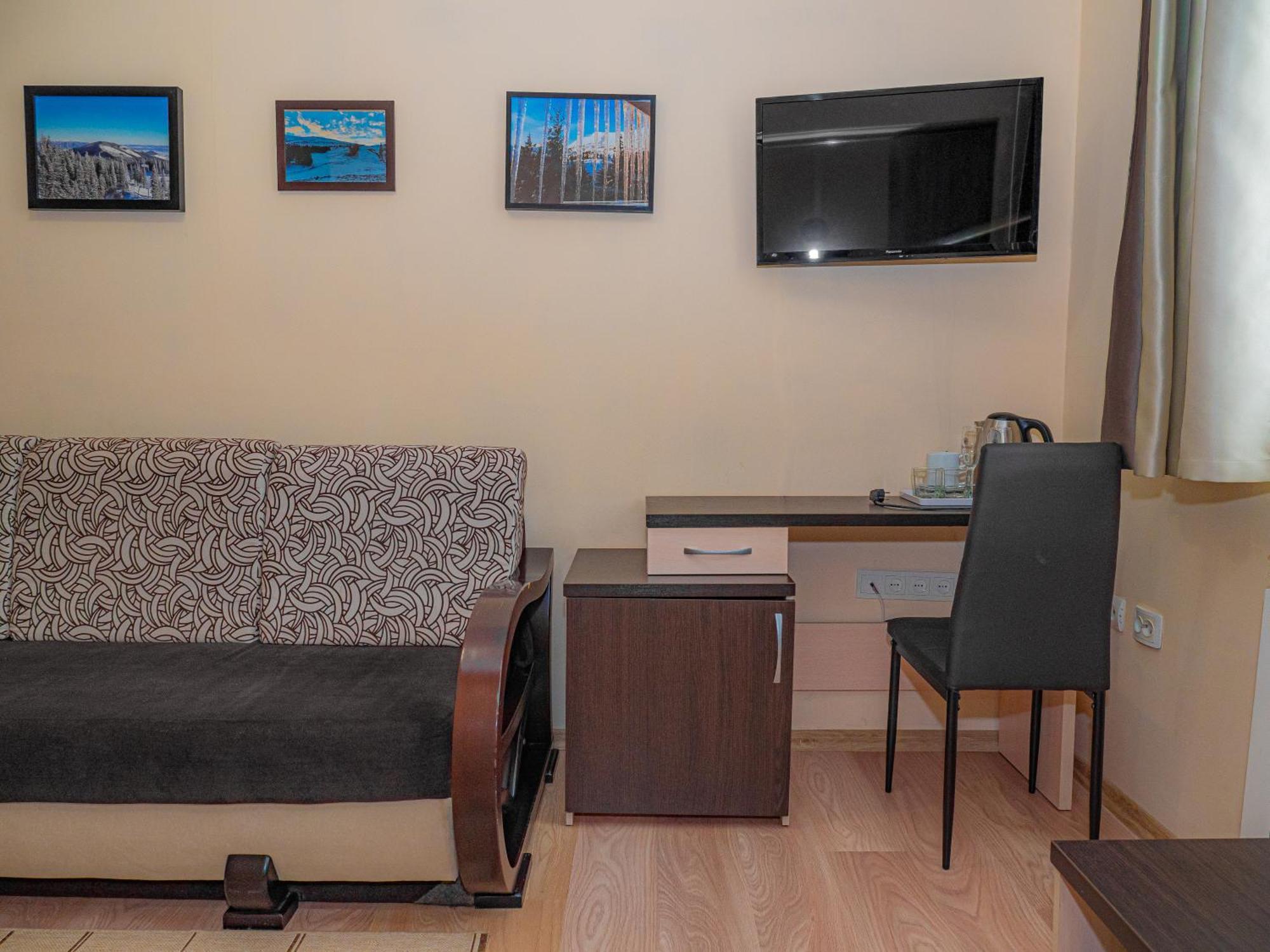 Оаза Hotell Dragobrat Exteriör bild